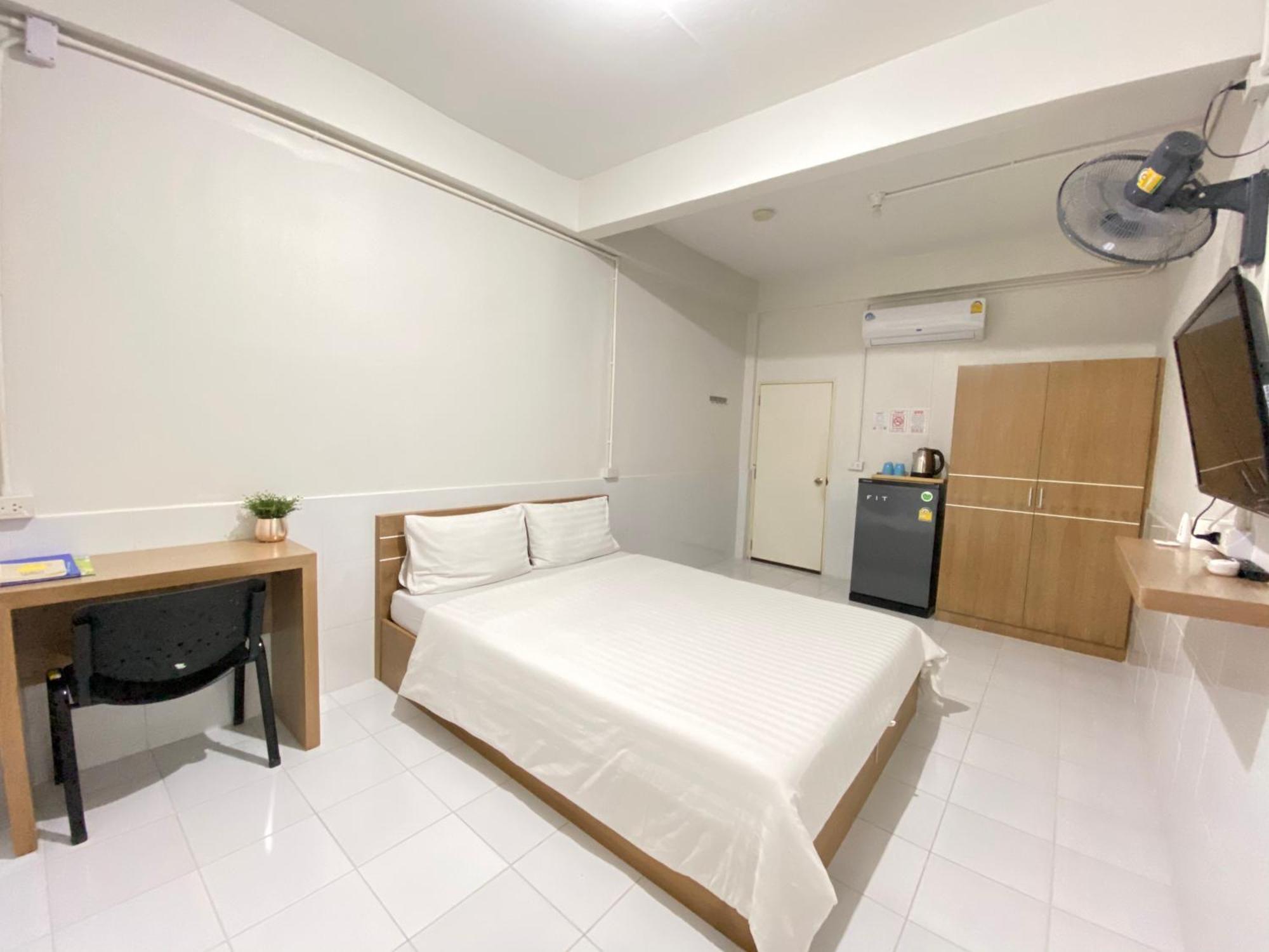 Ze Residence Ram Intra Bangkok Exterior photo