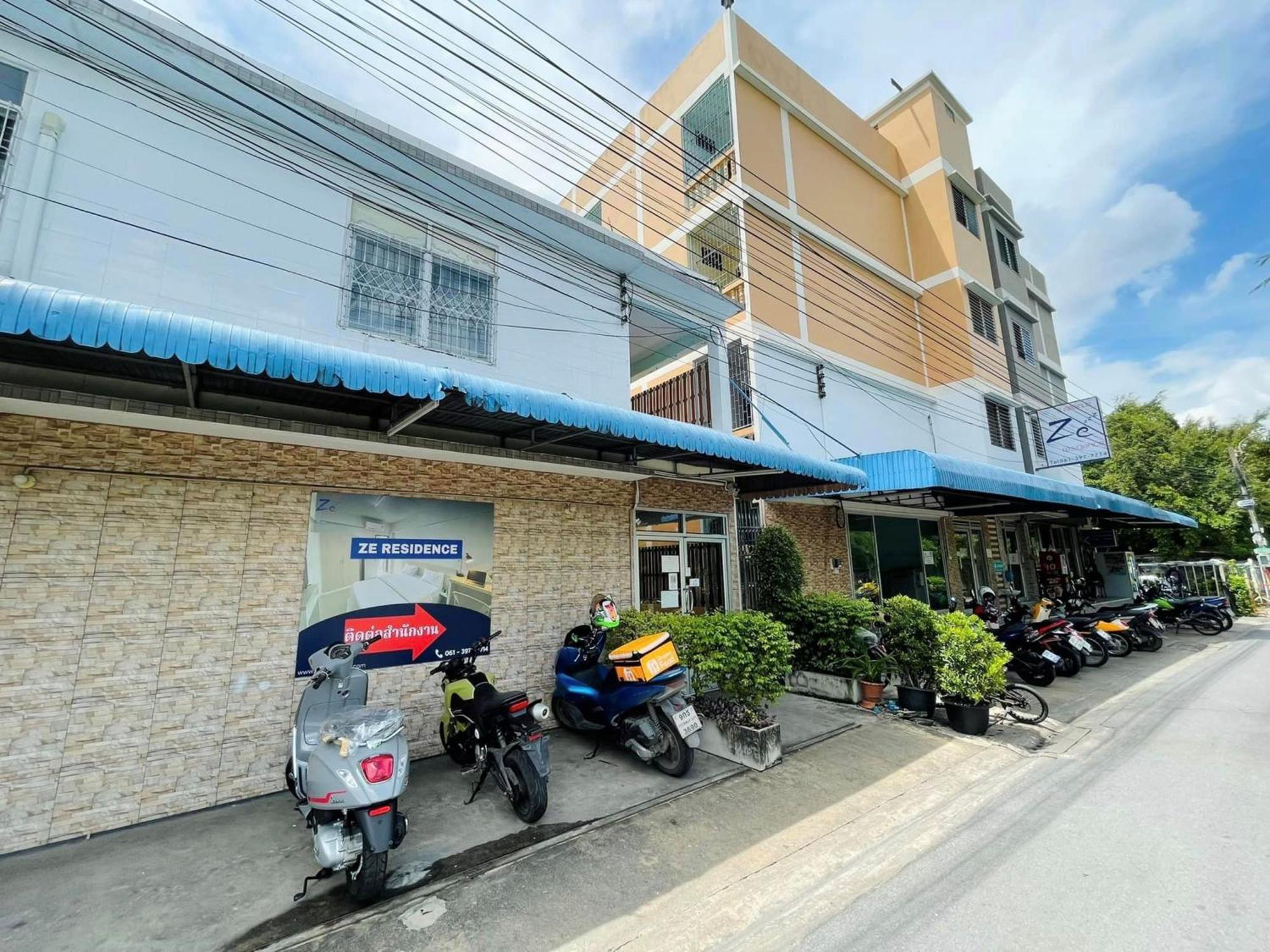 Ze Residence Ram Intra Bangkok Exterior photo